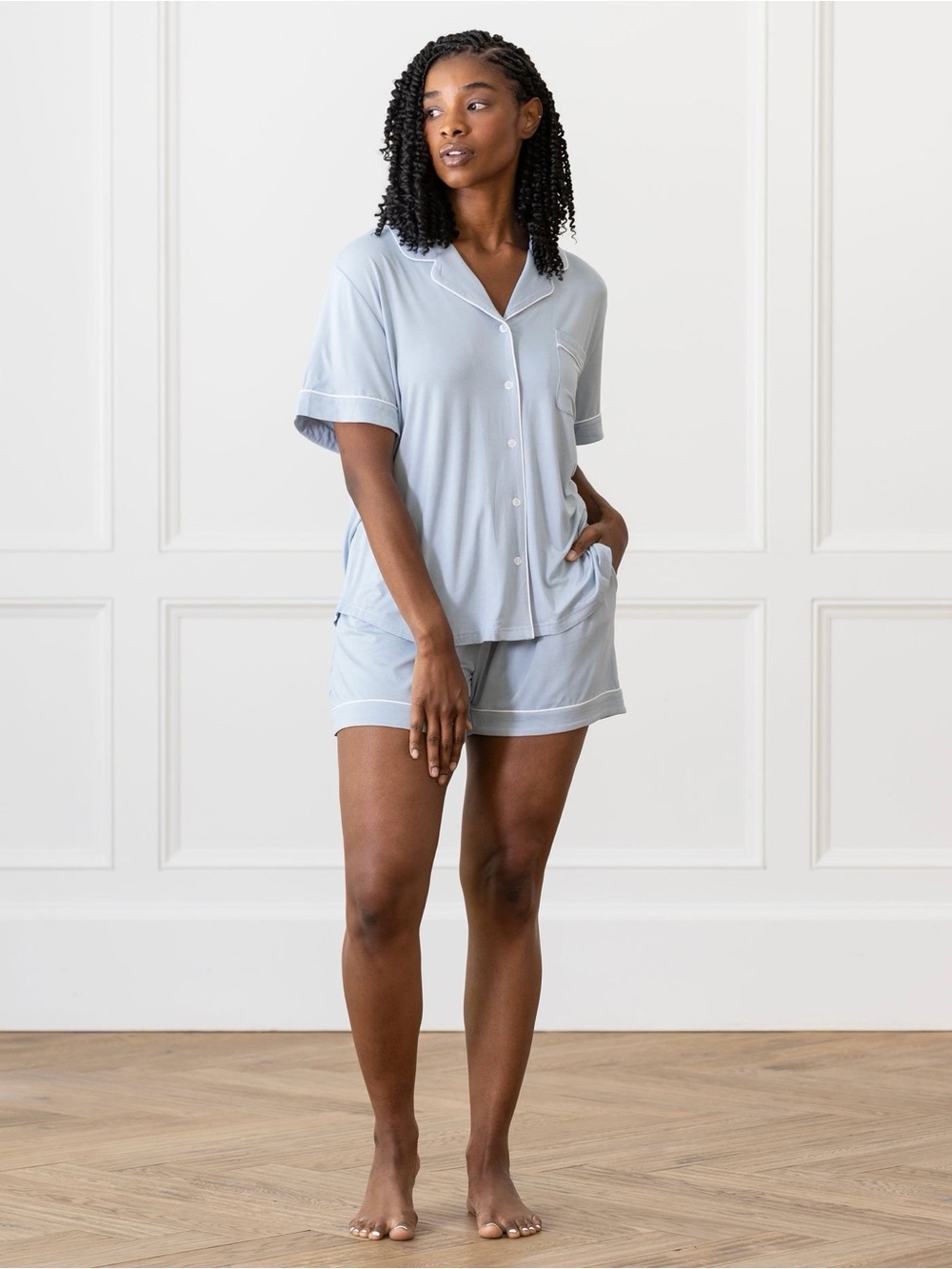 Cozy Earth Women's Bamboo Stretch-Knit Short Sleeve Light Blue Pajama Set Large